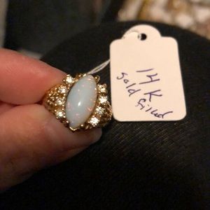 14k Gold Ring w/ Opal Stone/CZ